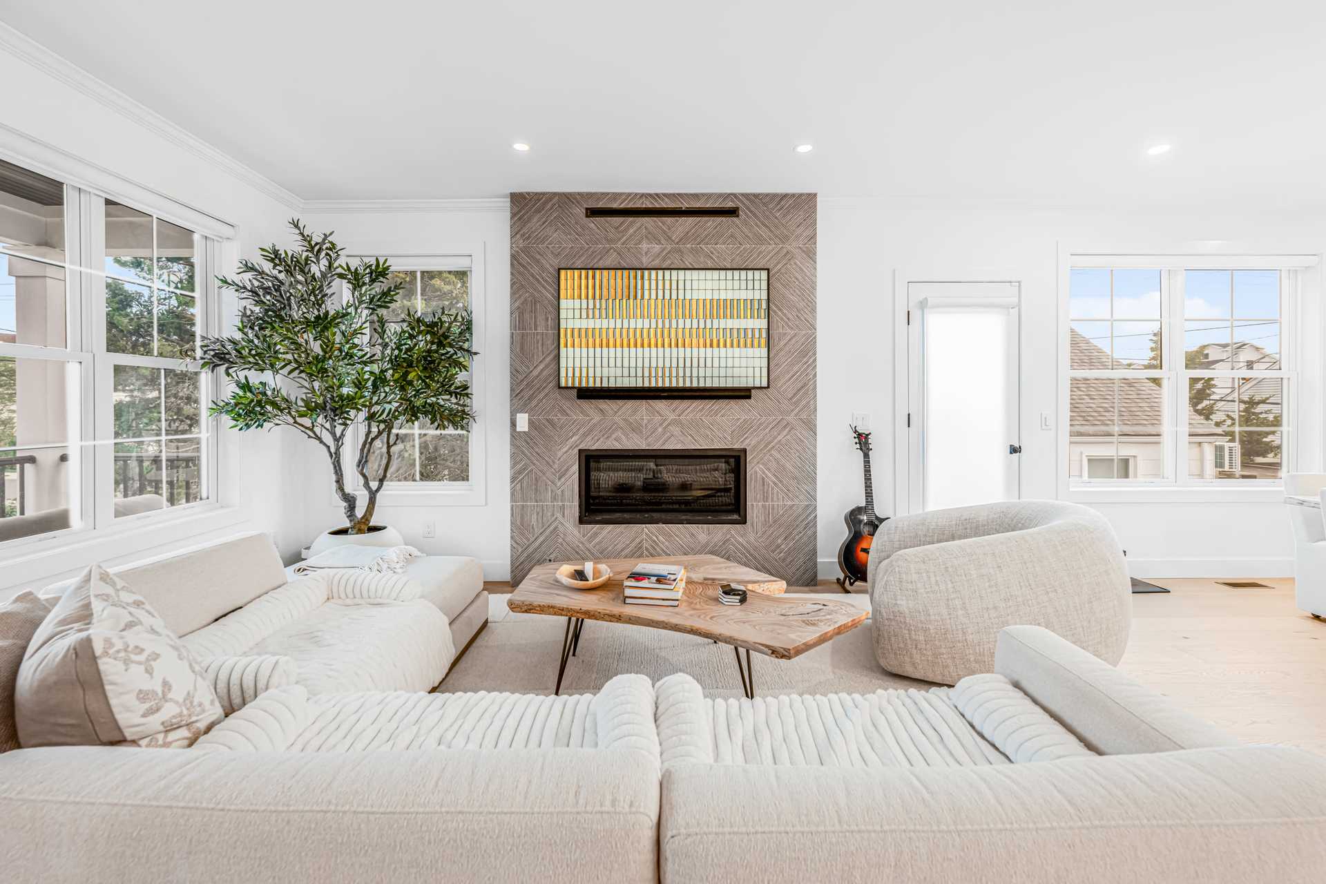 Cloudinary image with public_id: 732d628a-b22e-425c-9e9b-f3873d154a26/b9dbqilbdtuhptaoyuyg