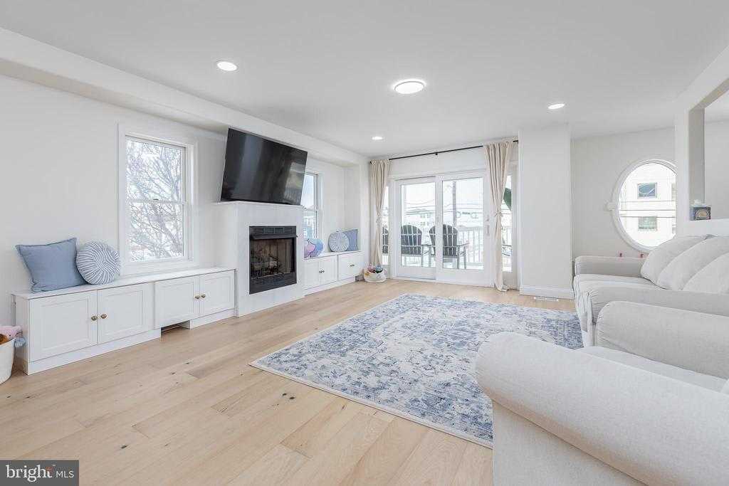 Cloudinary image with public_id: 732d628a-b22e-425c-9e9b-f3873d154a26/mjmashy4mvclpzcfipzj