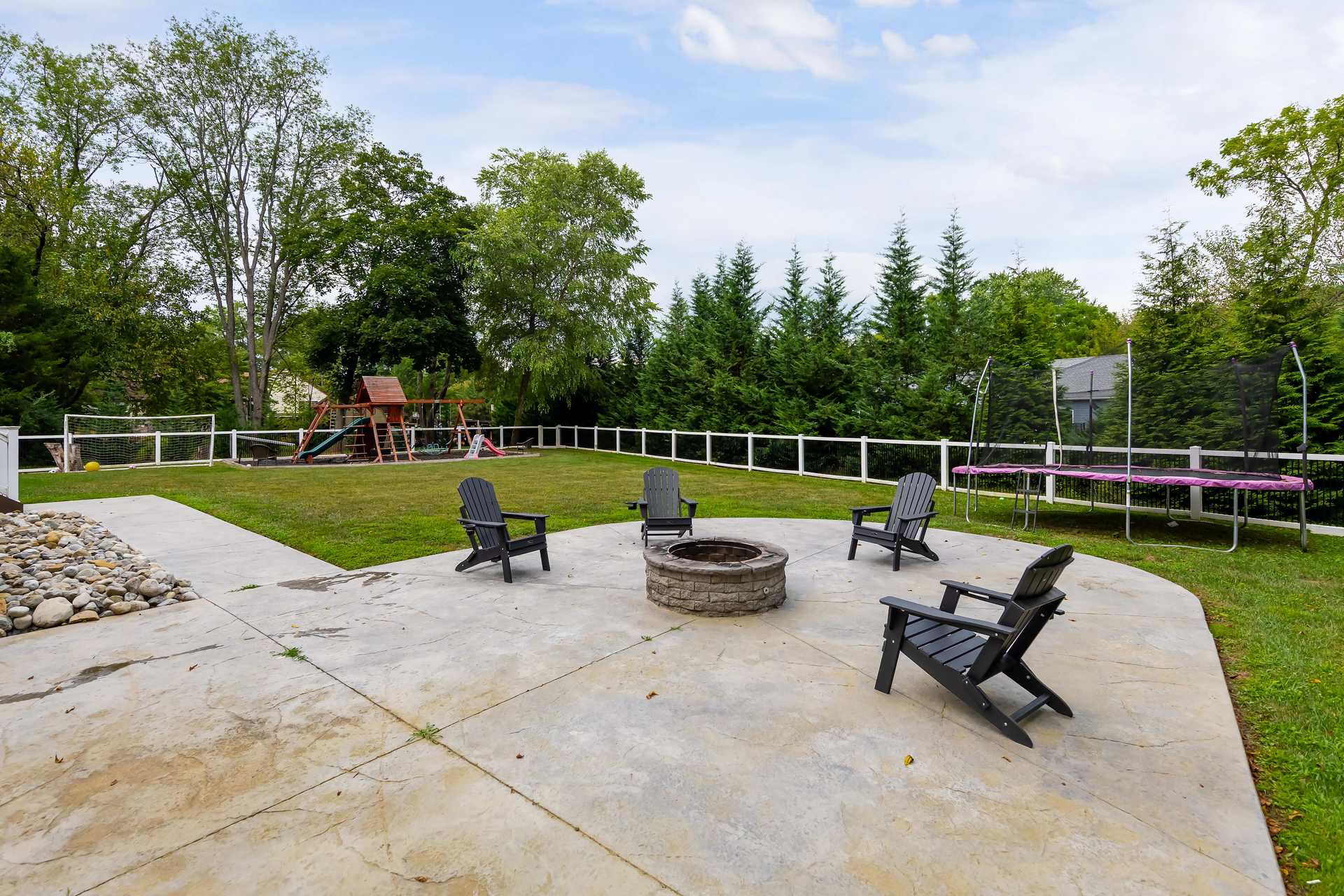 Cloudinary image with public_id: 732d628a-b22e-425c-9e9b-f3873d154a26/fhjaq291xunu2qbssdnk