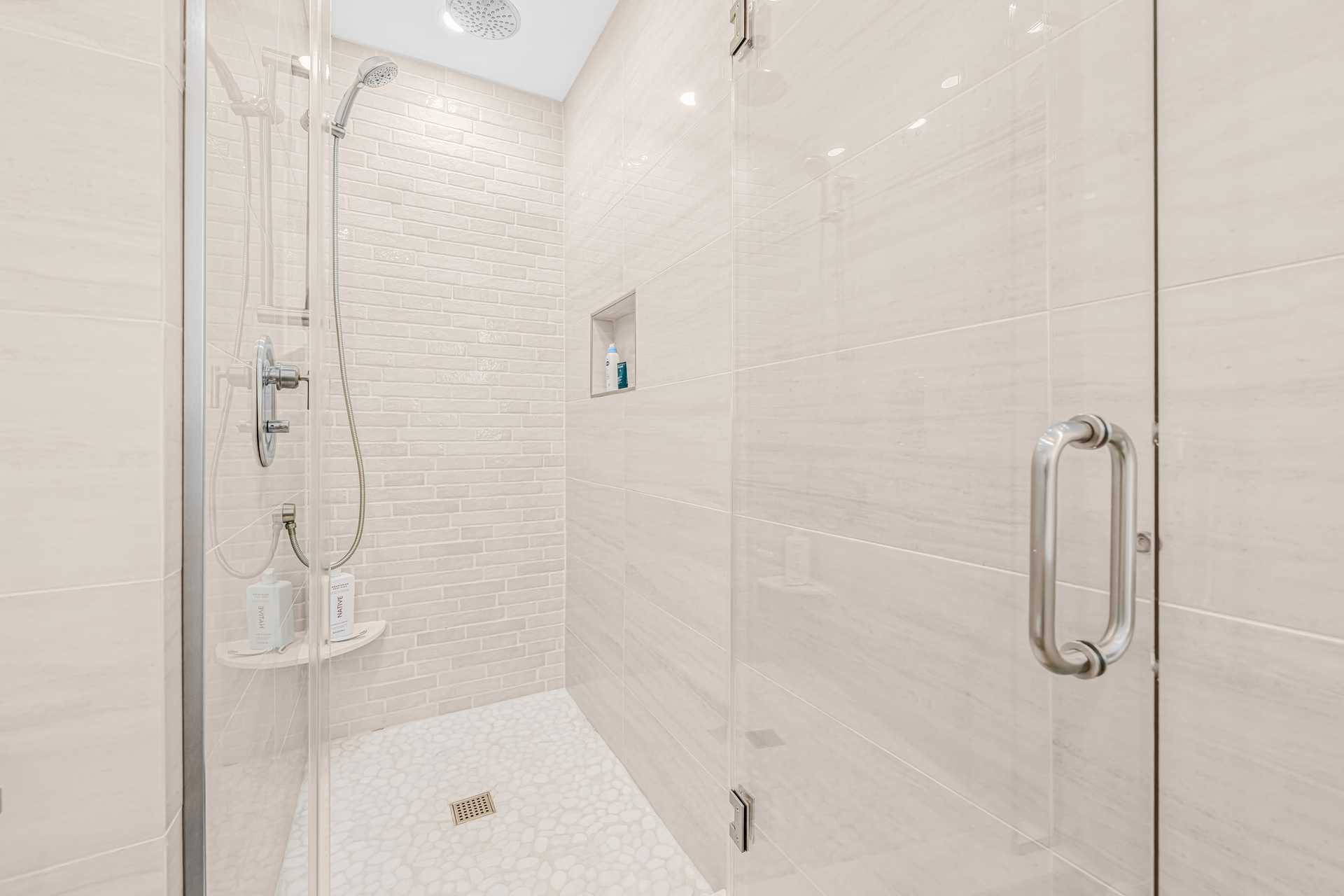 Cloudinary image with public_id: 732d628a-b22e-425c-9e9b-f3873d154a26/f8o3uqfjrk4ecup7wbdo