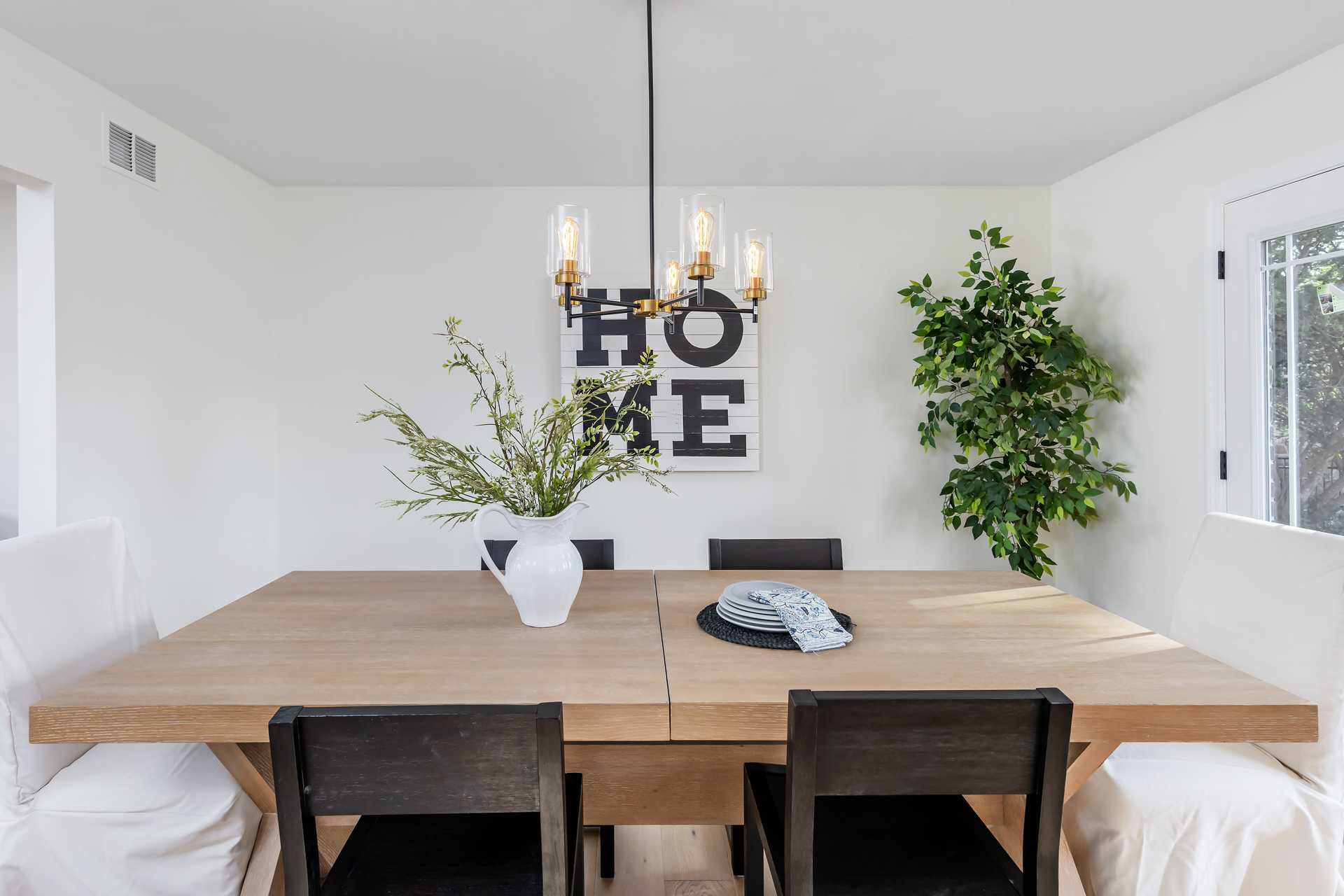 Cloudinary image with public_id: 732d628a-b22e-425c-9e9b-f3873d154a26/wcqwrgnq40bgdfqek9fk