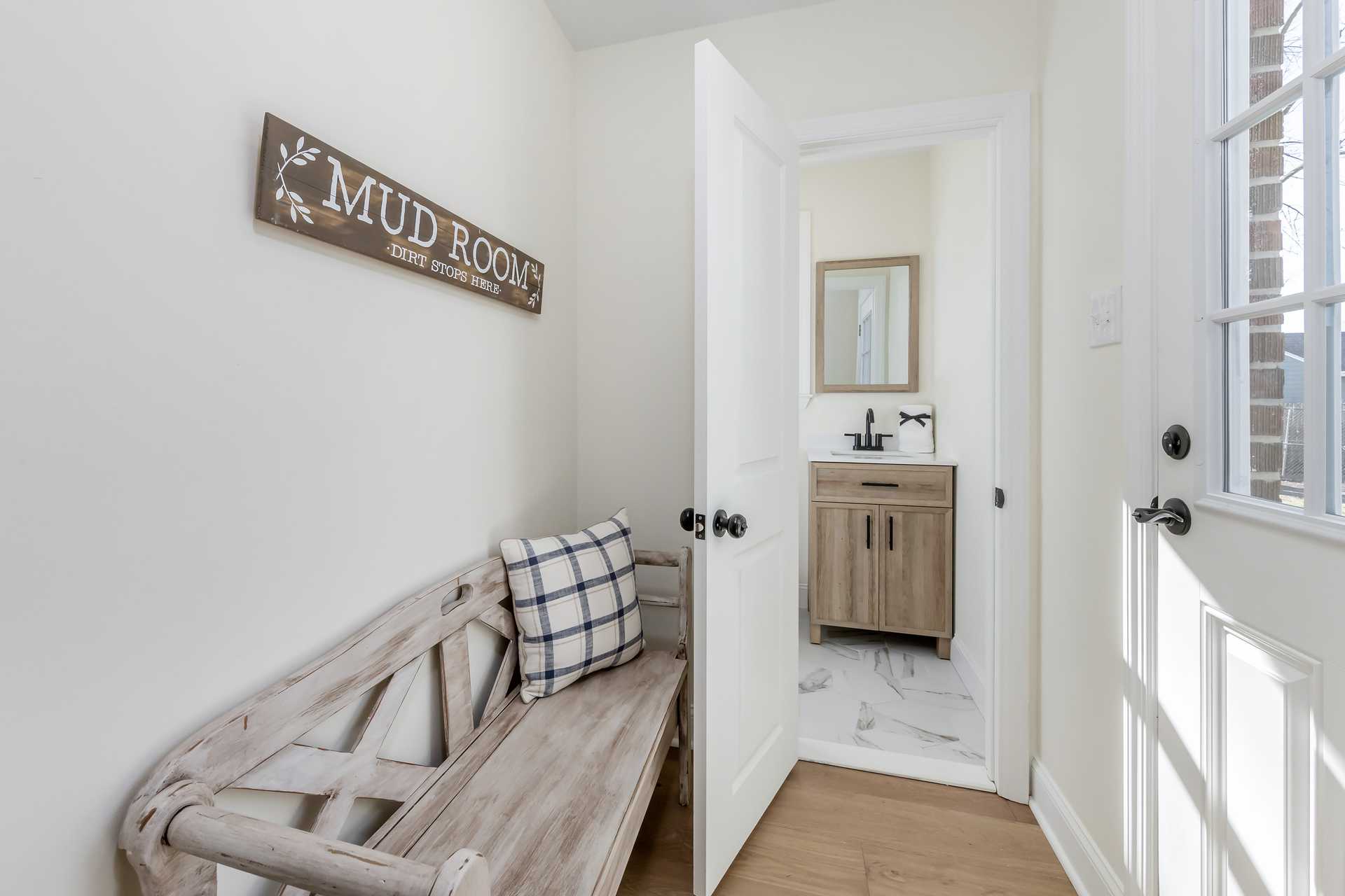 Cloudinary image with public_id: 732d628a-b22e-425c-9e9b-f3873d154a26/slumddma8bimlkk8flan