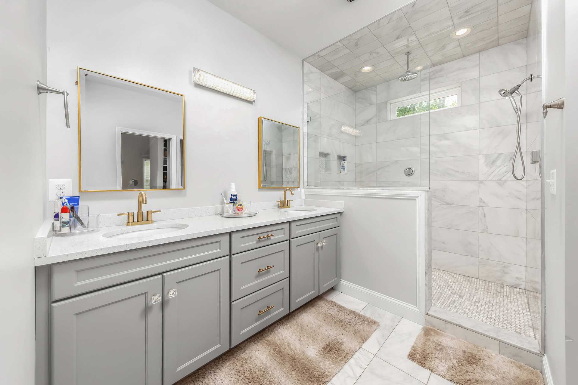 Cloudinary image with public_id: 732d628a-b22e-425c-9e9b-f3873d154a26/o1dzevzhukg6t4hxbvzn